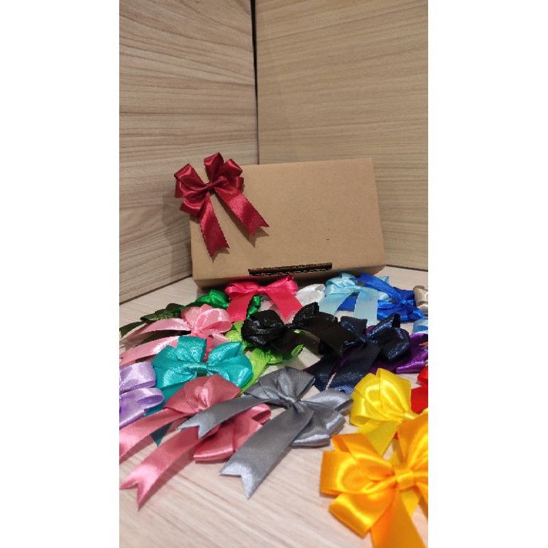 

Pita kado / Pita souvenir / pita hias Harga Satuan