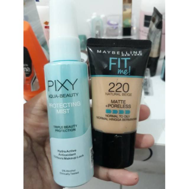 Preloved Foundation Maybelline Pixy setting spray