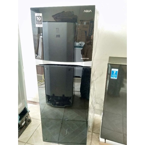 kulkas 2 pintu aqua inverter AQR-275