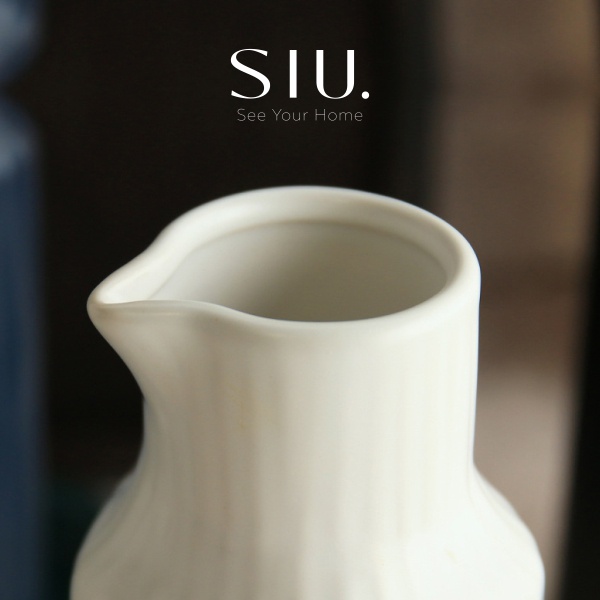 Set of 2 Porcelain Oil Bottle – Botol Keramik Penyimpanan Bumbu Dapur Minyak