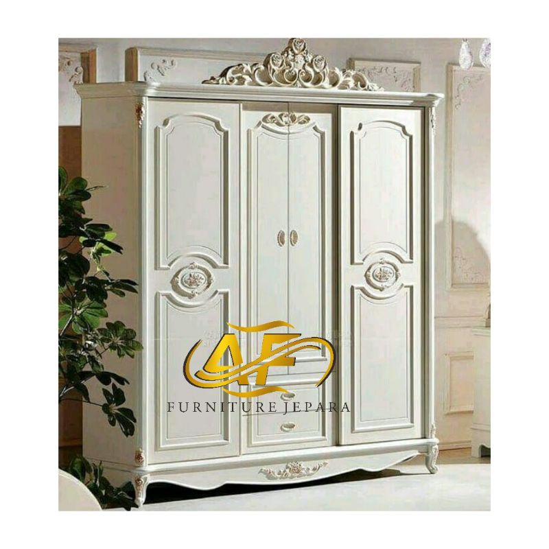 lemari pakaian,lemari ukiran ,lemari kayu jati,lemari mebel jepara