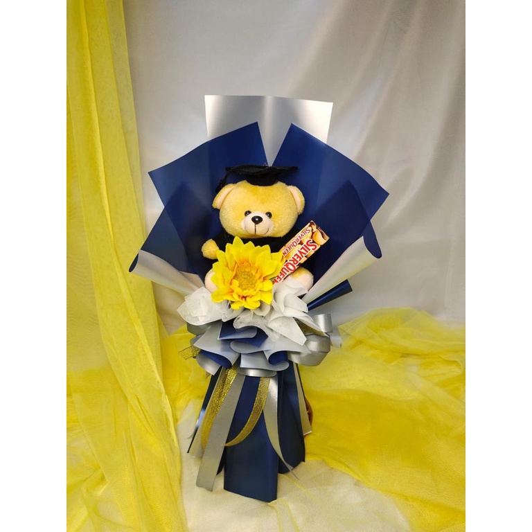 

Buket Boneka Graduation | Bouquet Boneka Wisuda | Hadiah Wisuda