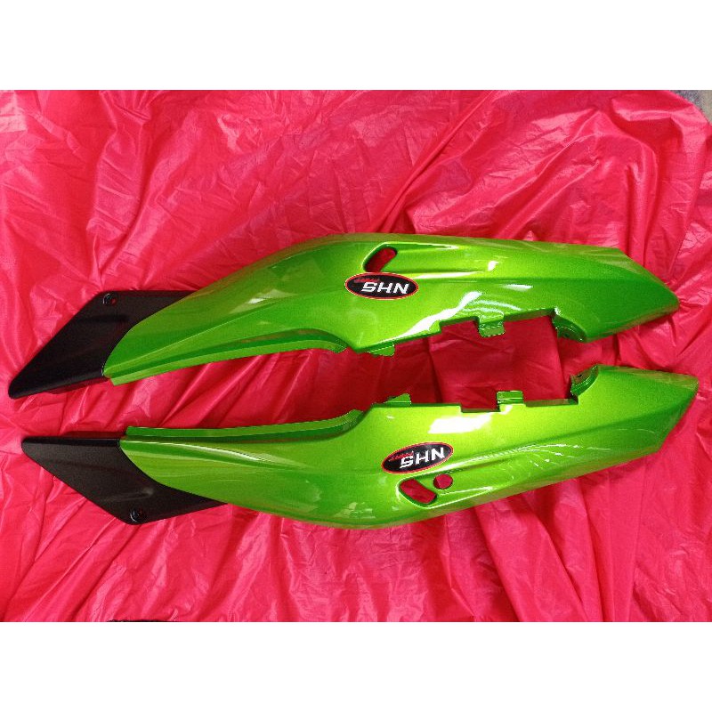 body belakang ninja rr old hijau metalik