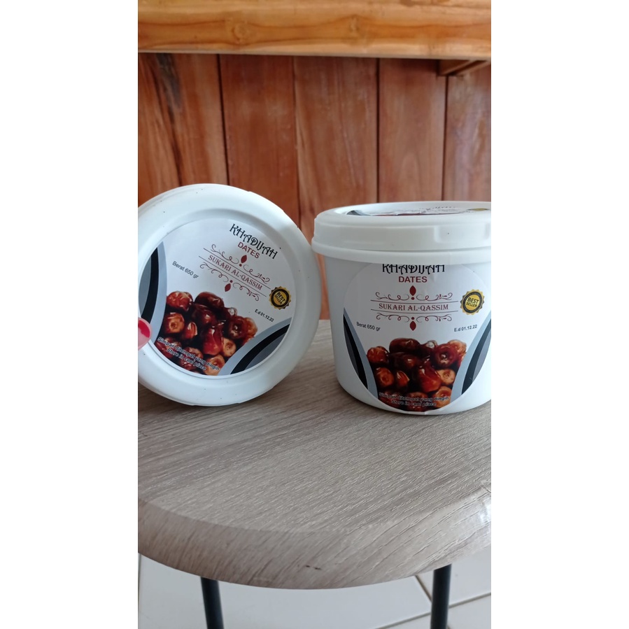 

Buah Sehat Kurma Khadijah Dates Sukari Al-Qassim Al Qossim Ember Premium 650gr