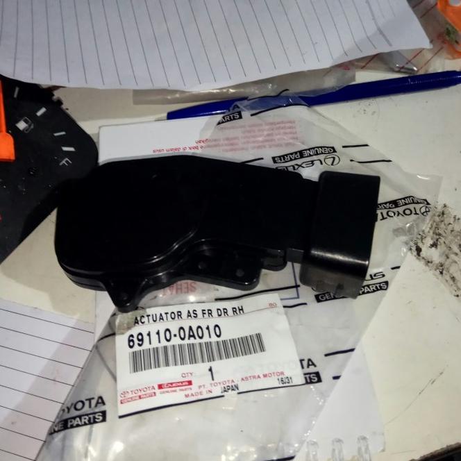 Actuator Motor Central Lock Toyota Kijang Kapsul Depan Kanan Original