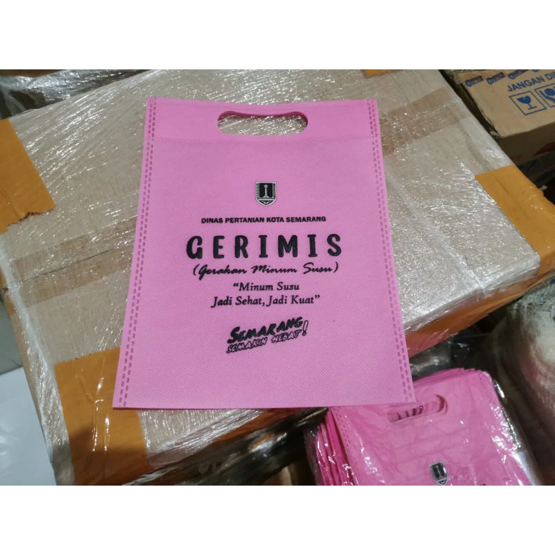 

Sablon Tas Spunbond