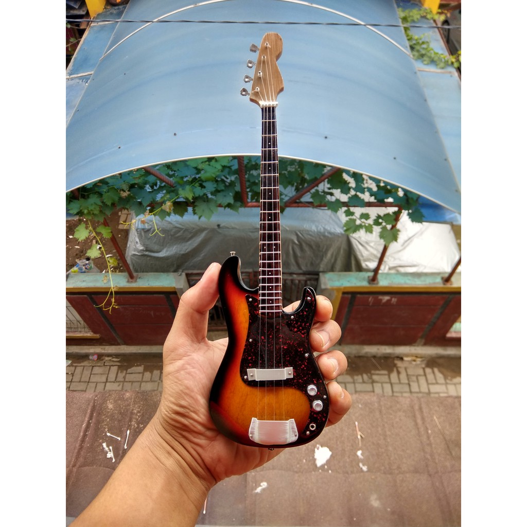 Miniatur Bass Fender Jazz Sunburst Marcus Miller Signature