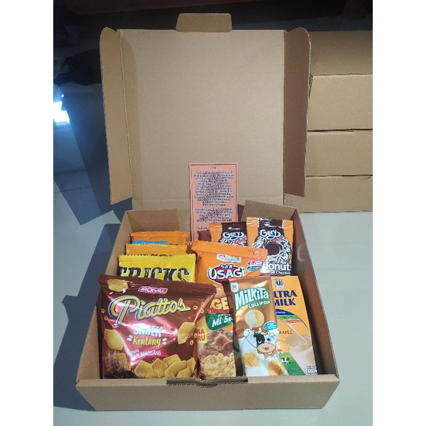 [READY] Snacks Box [Gift Box, Hampers Box, Birthday, Anniversary, Box of Happiness, Kotak