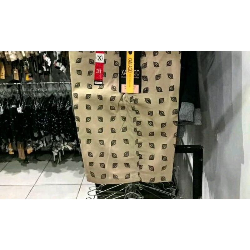 TERLARIS CELANA CHINOS PENDEK MOTIF DEWASA-MOCCA MOTIF