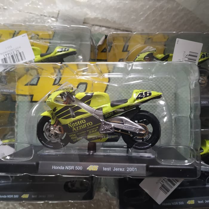 Diecast Valentino Rossi Test Jerez 2001 Honda NSR 500 Leo Models