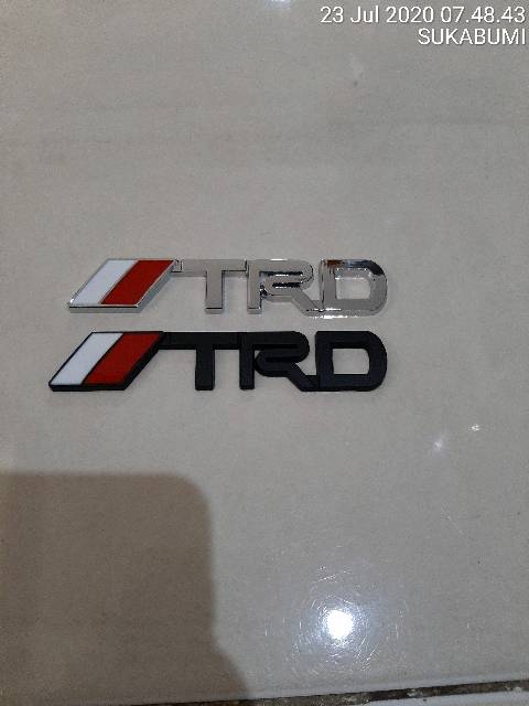 EMBLEM BENDERA TRD