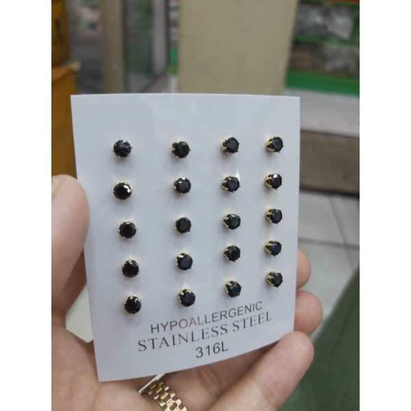 Anting Giwang 10 Pasang ( Dasar Kuning Mata Hitam)