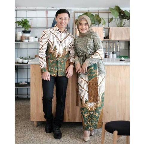 Wow Murah Meriah.. SET COUPLE BATIK MIKHA HIJAU(KEMEJA BATIK, ROK SPAN BATIK, DAN BLOUSE KEBAYA MIKH