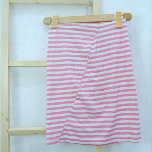Kemben pantai strip pink
