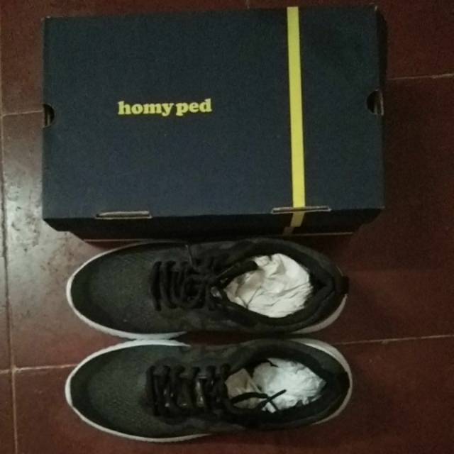 Sepatu homyped pria