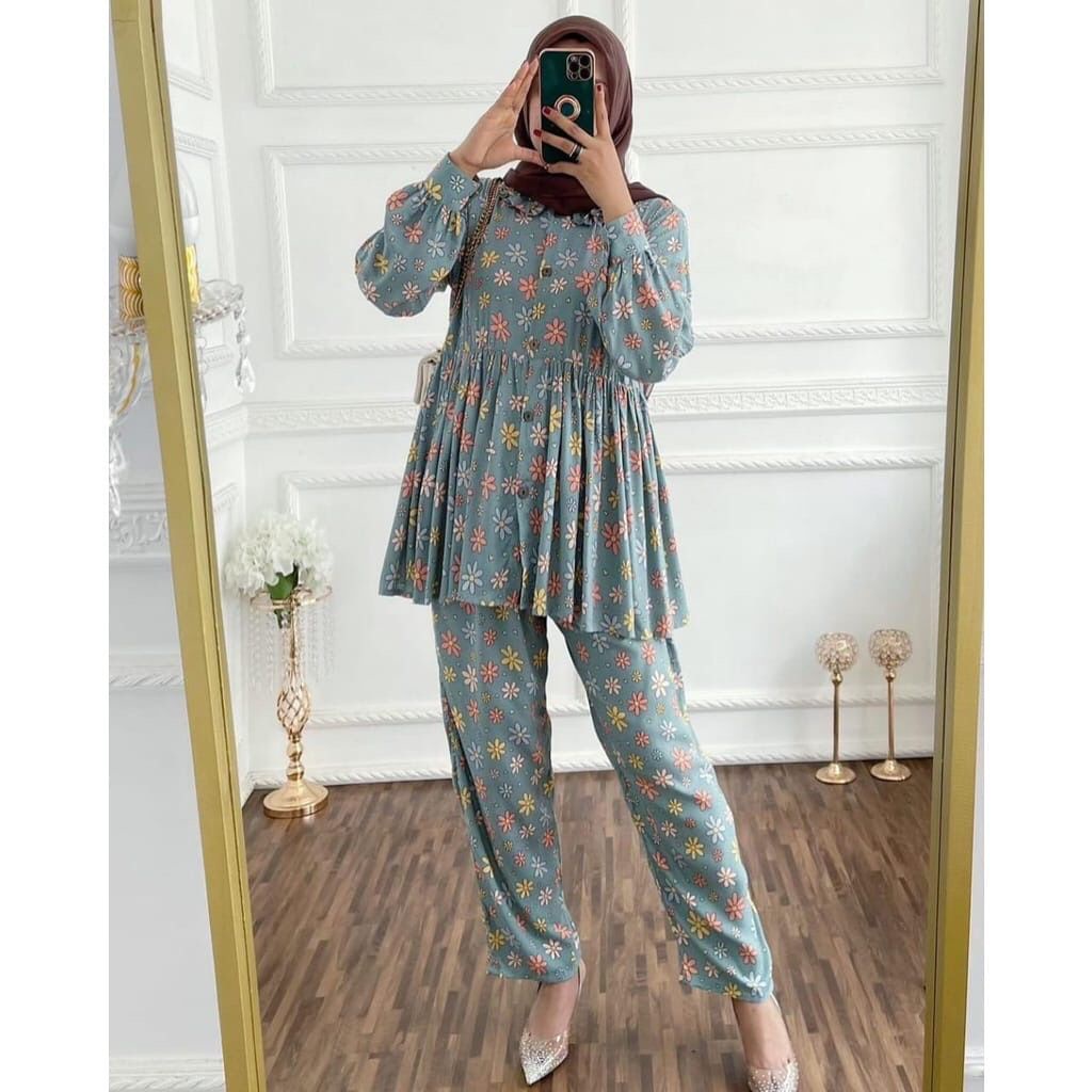 One set Rayon Premium Setelan Piyama Motif Terbaru-Lilyana Set