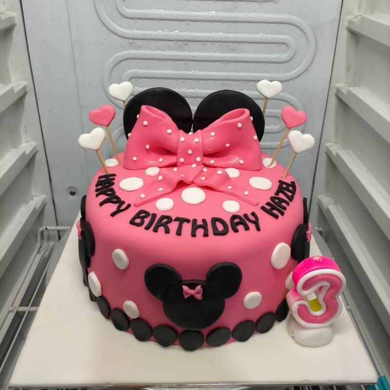 

kue ulang tahun miney mouse