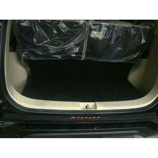 Sill plate belakang Xpander