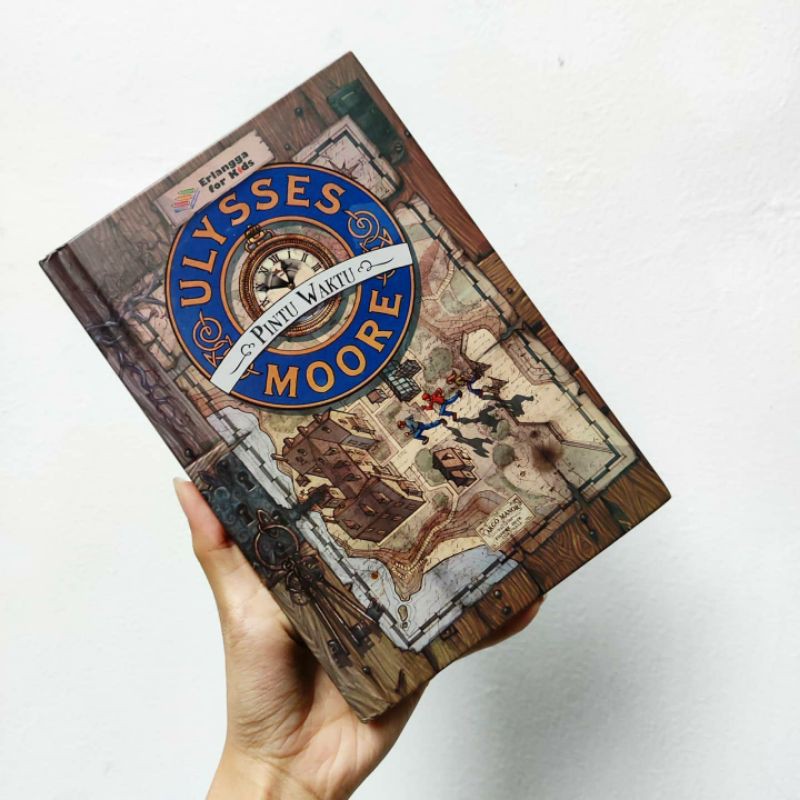 Buku Series Ulysses Moore "Pintu Waktu" by Pierdomenico Baccalario