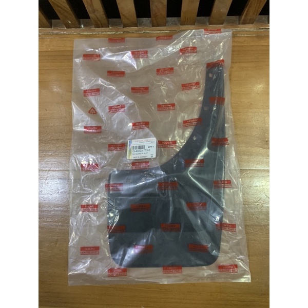 Karpet Lumpur Mudguard Depan KANAN Panther Old 3-40003 773-0