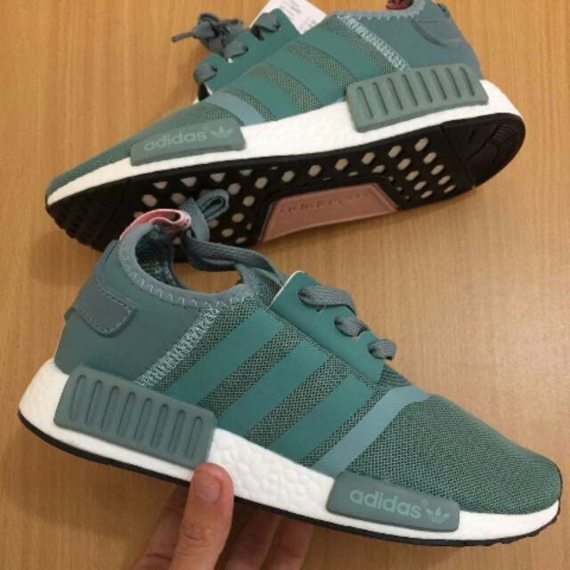 nmd r1 vapour green