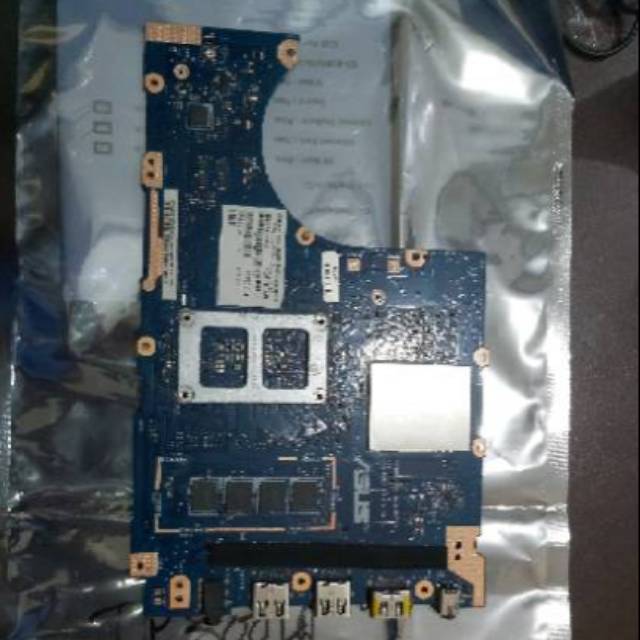 Motherboard Asus TP300LA processor INTEL I5 VGA NVIDIA