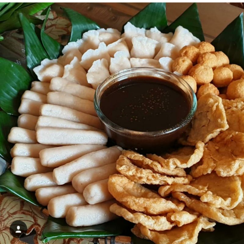 

Pempek Bunhan, Paket Merdeka ( Ikan Tenggiri) 100 pcs