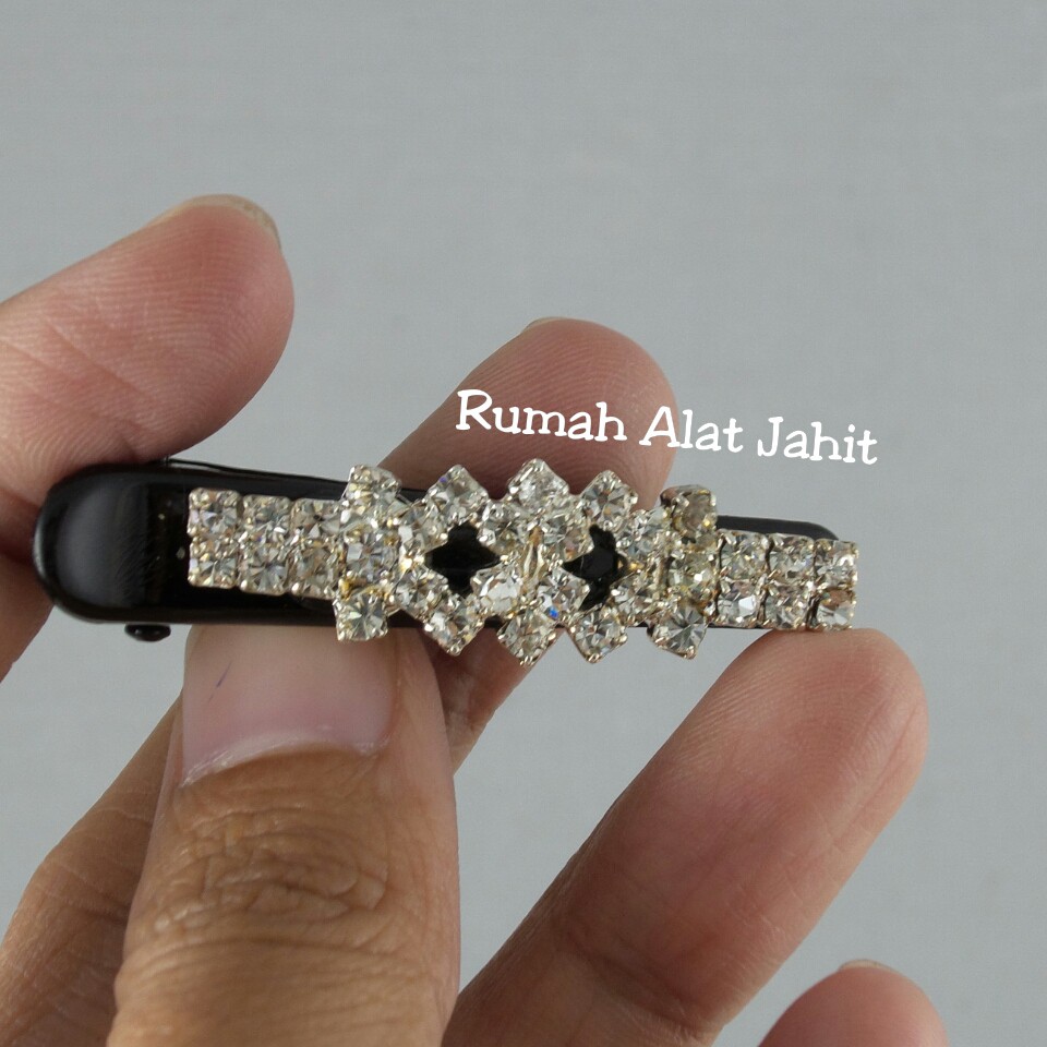 Jepit Rambut / Hair Clip Permata Baris Kotak 4.5cm (sepasang)