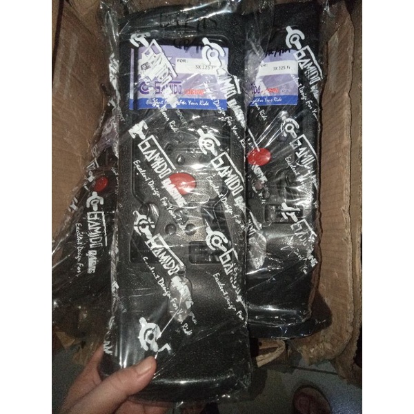 Keranjang tengah Bagasi tengah jepitan barang Supra x 125 murah untuk supra x 125 2004-2022 karburat