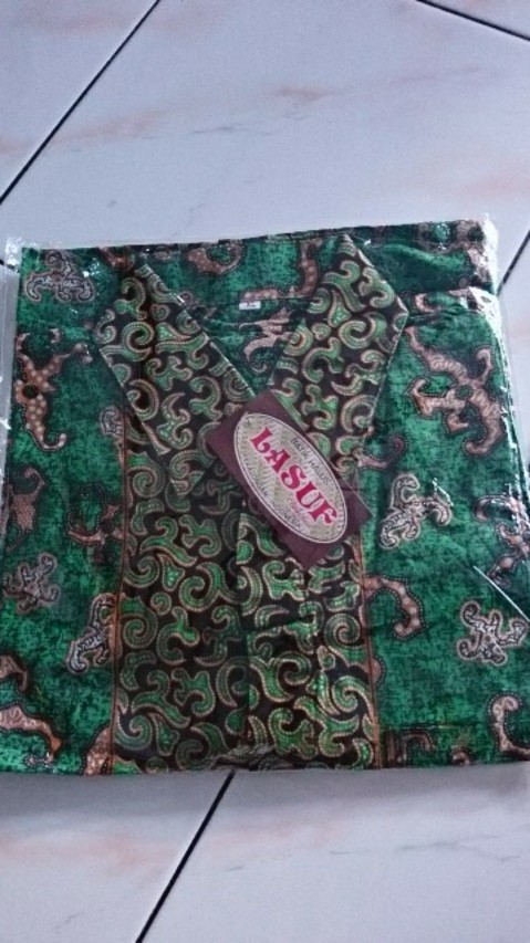 Kemeja Batik Pria Ppbtk07 Wsa04 Lengan Pendek Kode 17 /kemejapria/kemejabatik/batikpria/batikmodern