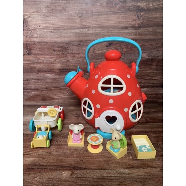 ELC Happyland Kettle Cottage