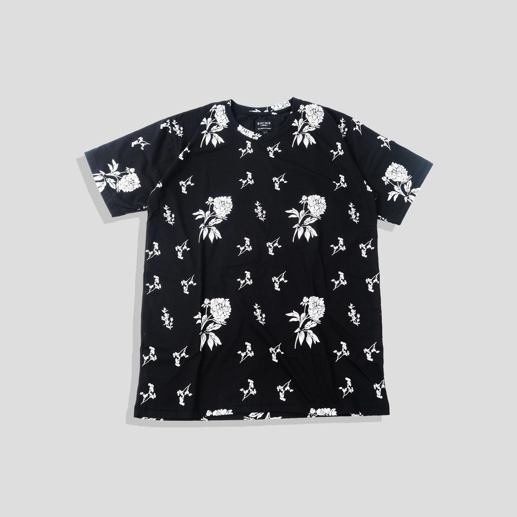 Kaos Pria Hitam Full Print Bunga Mawar Putih Shine