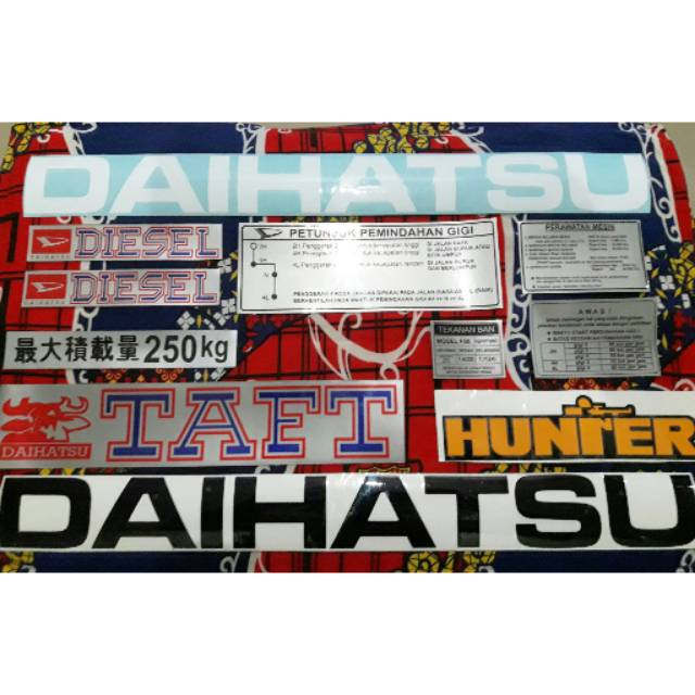 Stiker Daihatsu Taft F50 F10 HUNTER