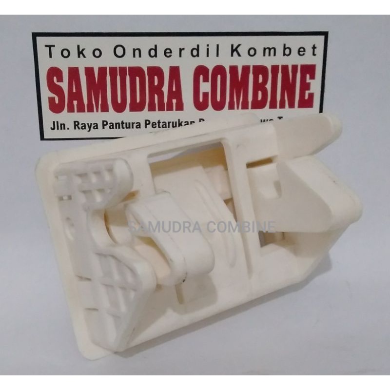 Handle lock putih dc70 kubota for combine harvester / mesin panen padi / kombet