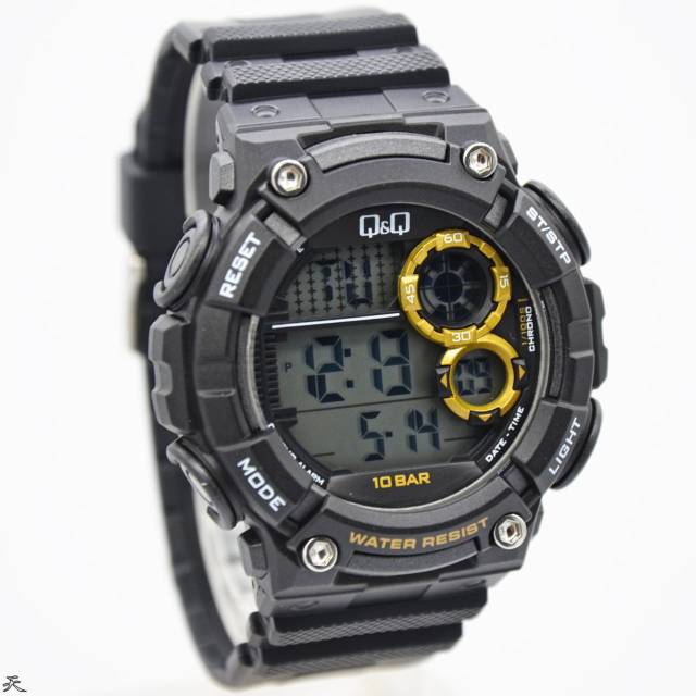 Jam Tangan Pria Q&amp;Q Original M191 Garansi Resmi