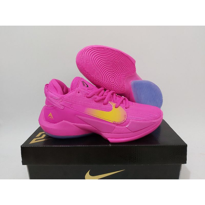 sepatu basket nike greek freak 2 pink