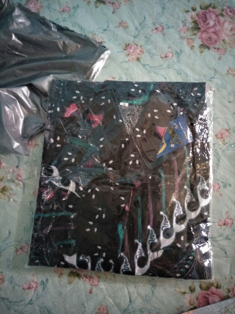 Kemeja Batik Pria Lengan Panjang Slim Fit Alpin Putih Ory Suffa