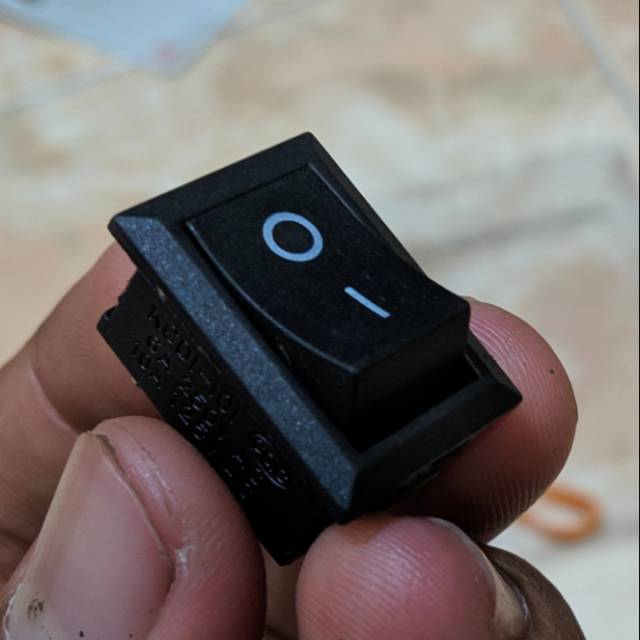 Switch saklar 2 kaki