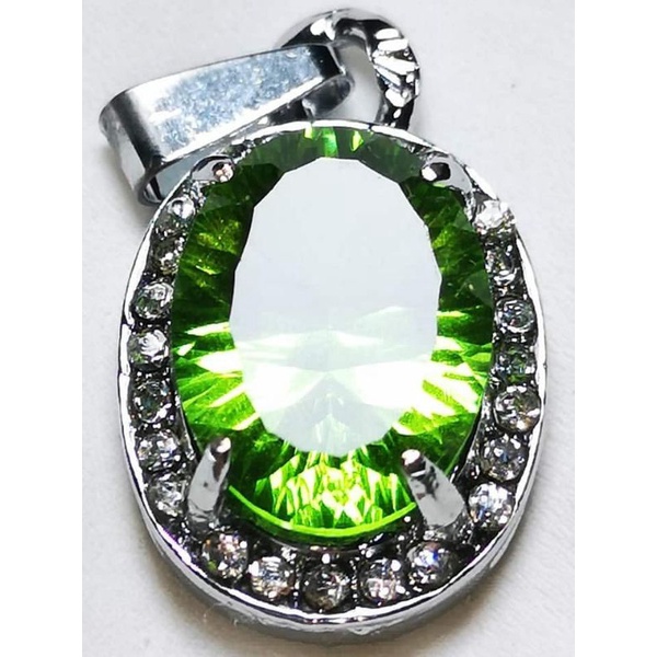 KALUNG BATU LIONTIN MOLDAVITE GREEN