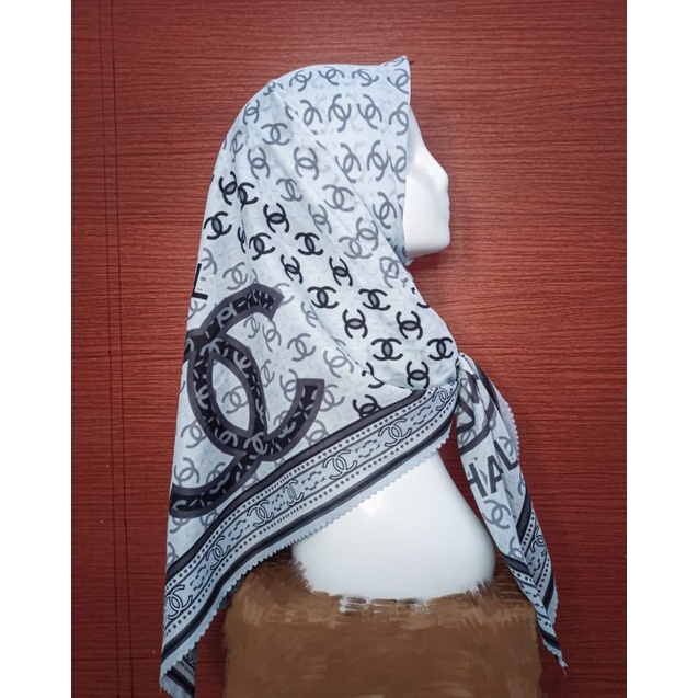 Hijab Segi Empat Motif  Lasercut MS Hijab /kerudung motif terbaru Jilbab Voal motif terlaris Jilbab deeka-Ms chanel
