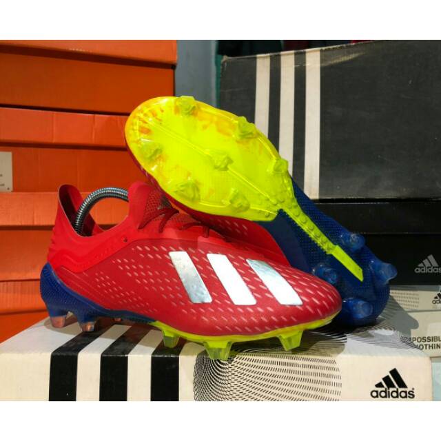 sepatu bola adidas x18