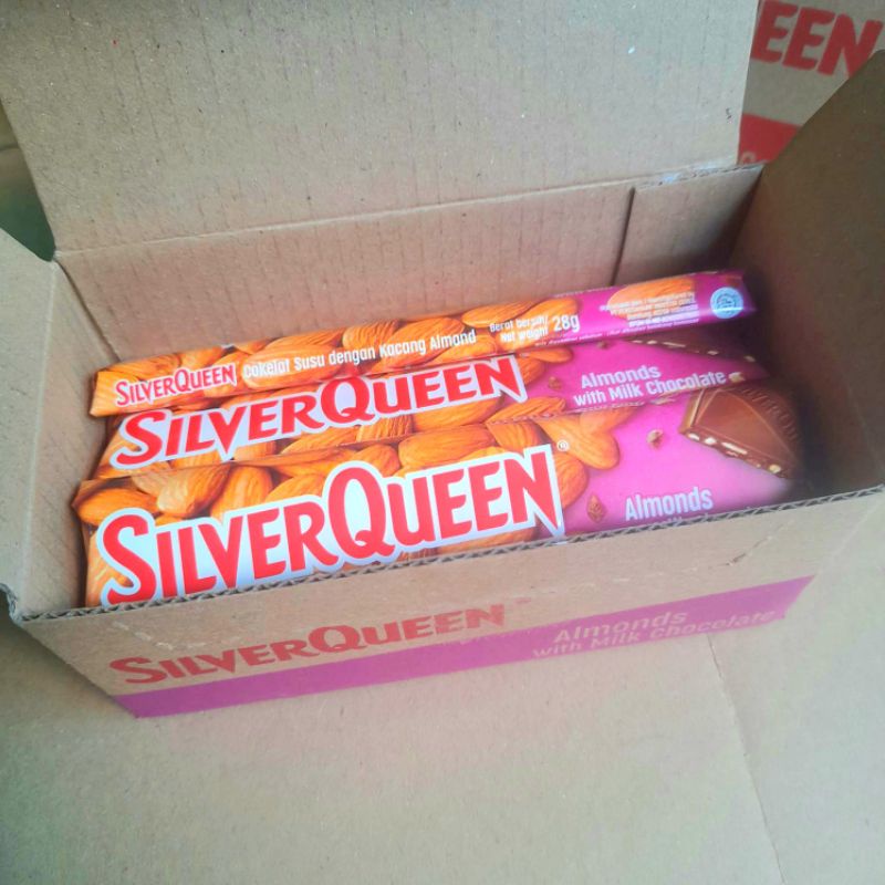 

COKLAT SILVERQUEEN 1 BOX MINI 22gr ISI 10 PCS, SILVERQUEEN 1 BOX KECIL 22 gram X 10 CHOCOLATE