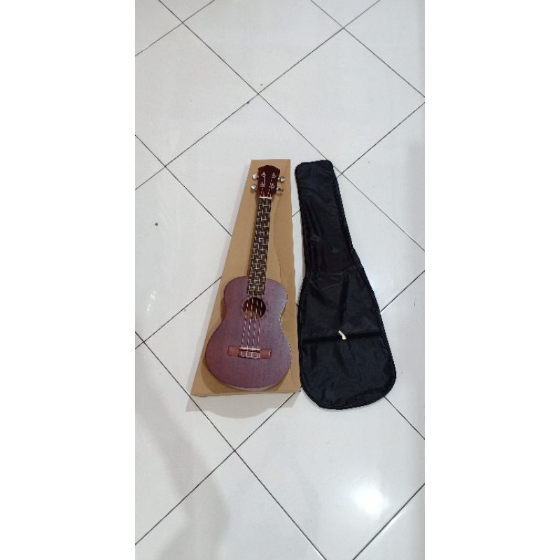 Ukulele Tenor UK-26