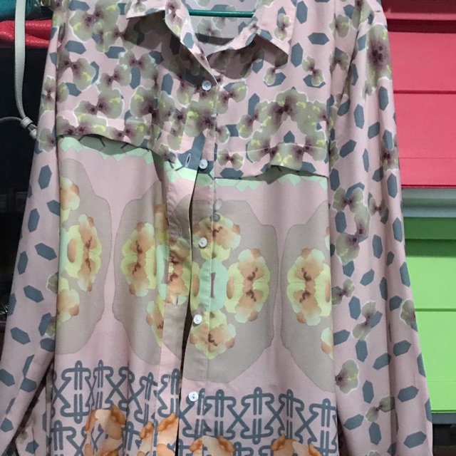 Abbey top ria miranda