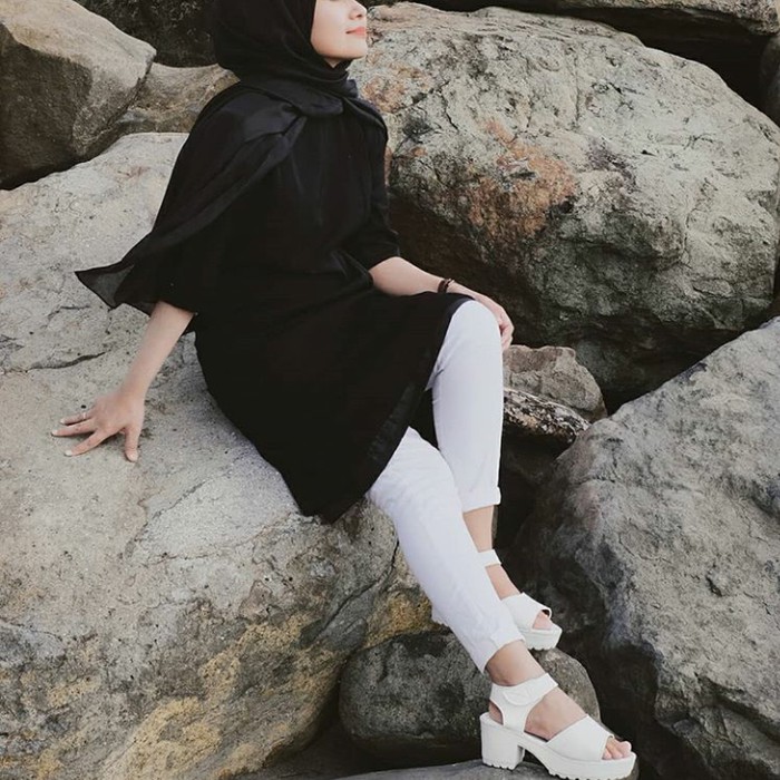 SANDAL WEDGES JEPIT HITAM WANITA SENDAL MODEL CARVIL YONGKY HOMYPED NEVADA KICKERS FLADEO HAK KEREN