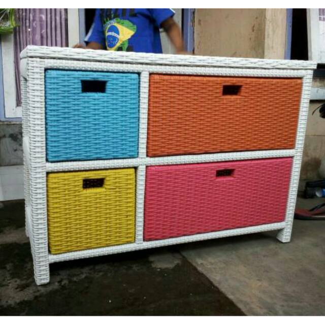 Lemari Rotan Sintetis 4 Laci