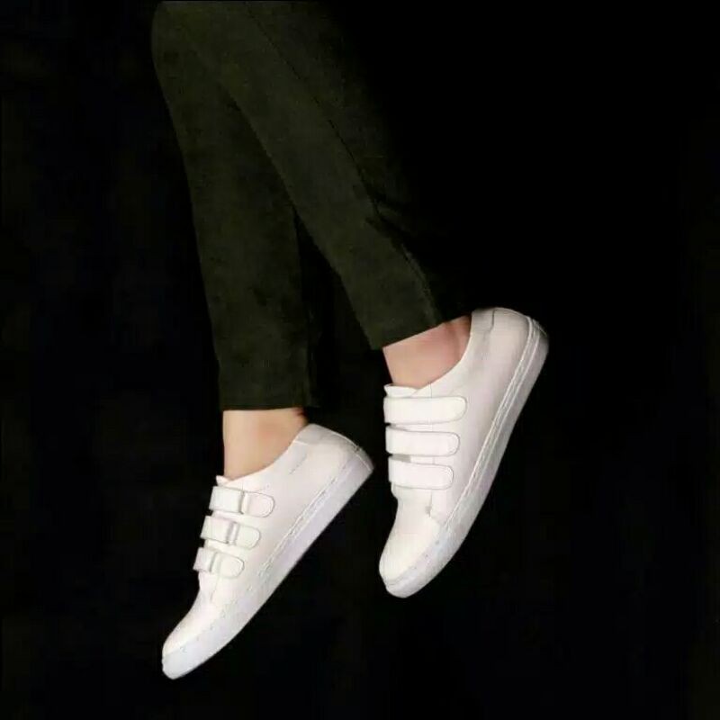 sepatu kuliah kantor jalan santai wanita original