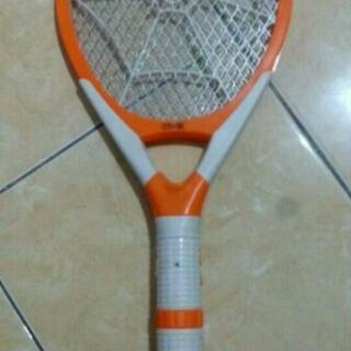 Raket nyamuk / raket listrik + led + senter / stark
