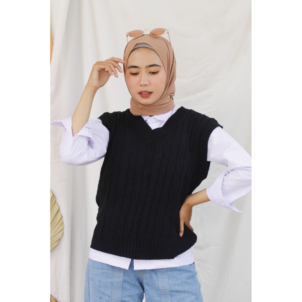 Vest Rajut Delmi | Rompi Rajut V Neck