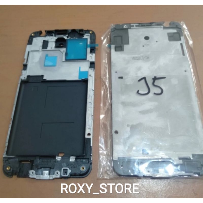 Frame Bezzel Tulang Tengah Tatakan Lcd Samsung Galaxy J500 / J5 2015